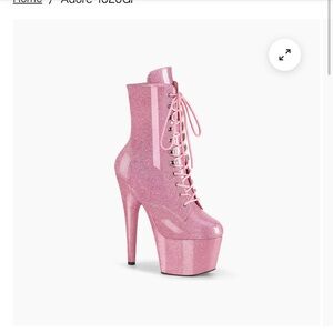 Selling these new in box pleasers adore 7 inch sparkly pink